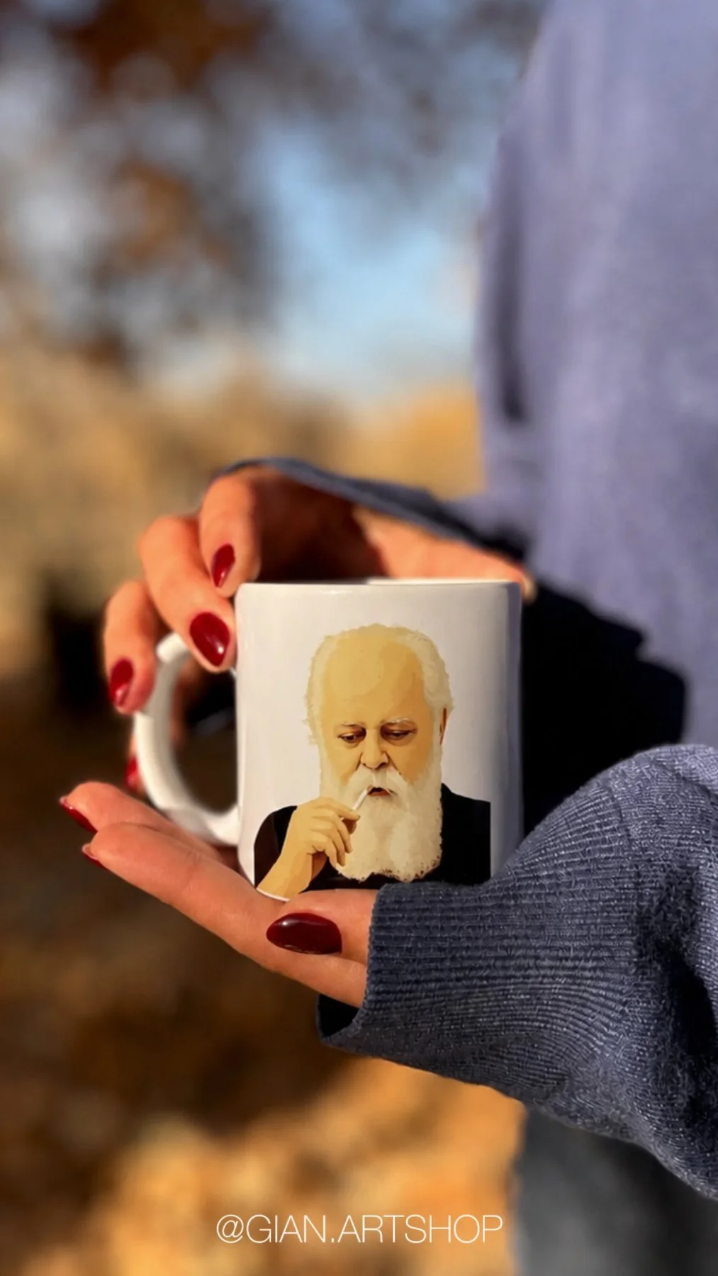 ماگ هنری در نور فضای باز